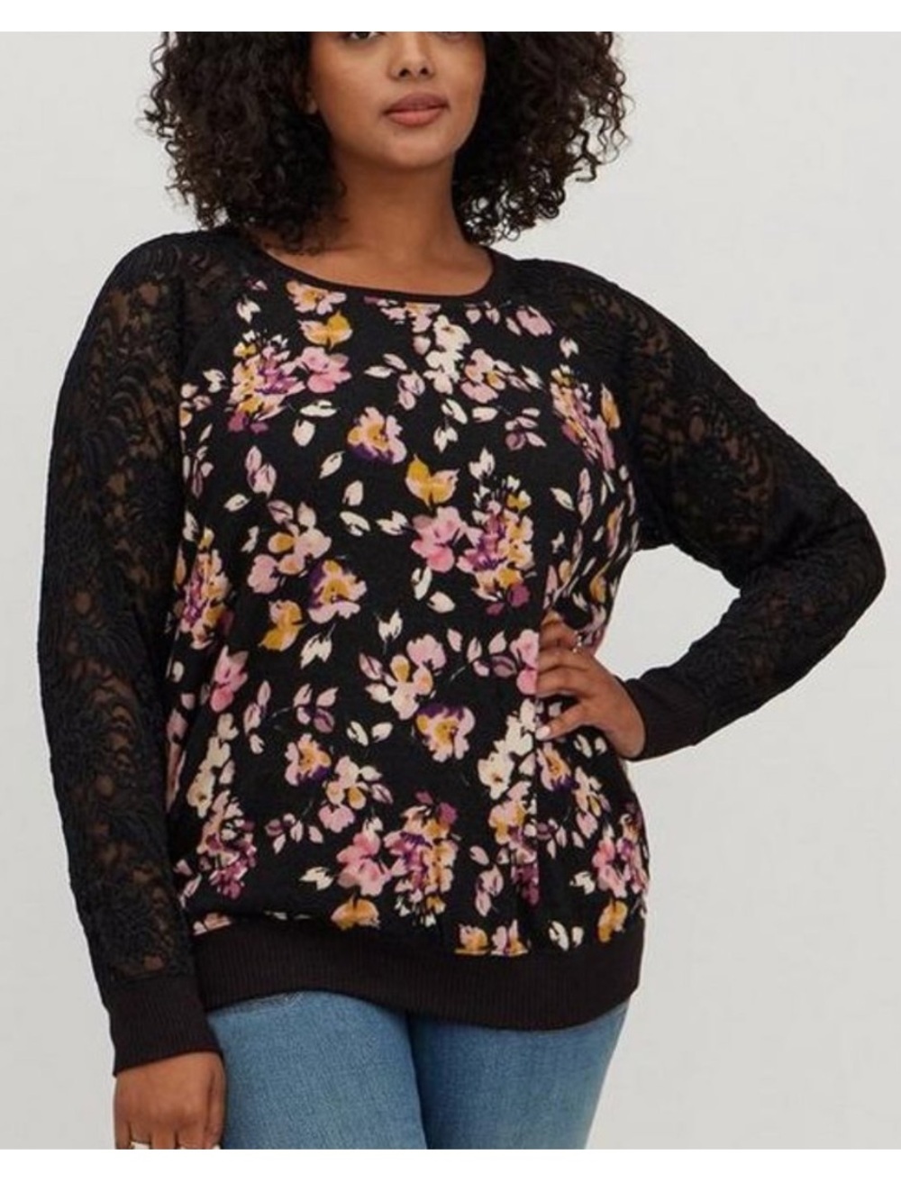 TORRID Super Soft Plush Lace Sleeve Raglan Sweatshirt 5X goth whimsigoth